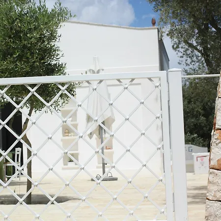 Fabulous Lamia In Huge Apulian Garden With Fireplace And Rooftop T Ceglie Messapica